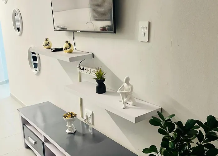 Pelican Apartment