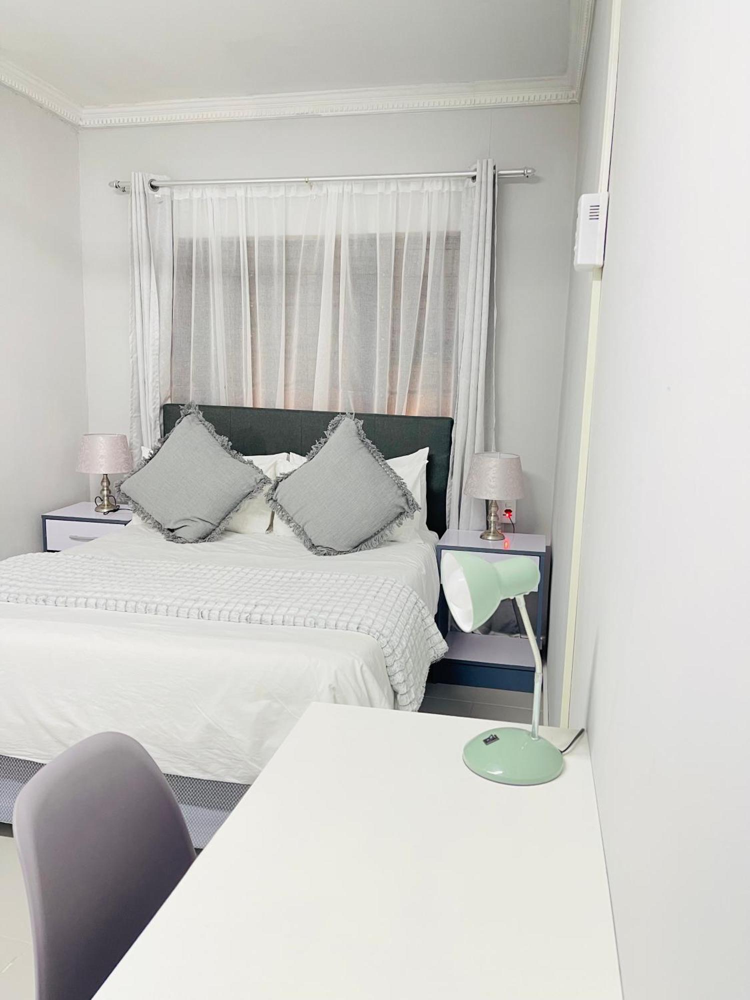 Pelican Apartment *