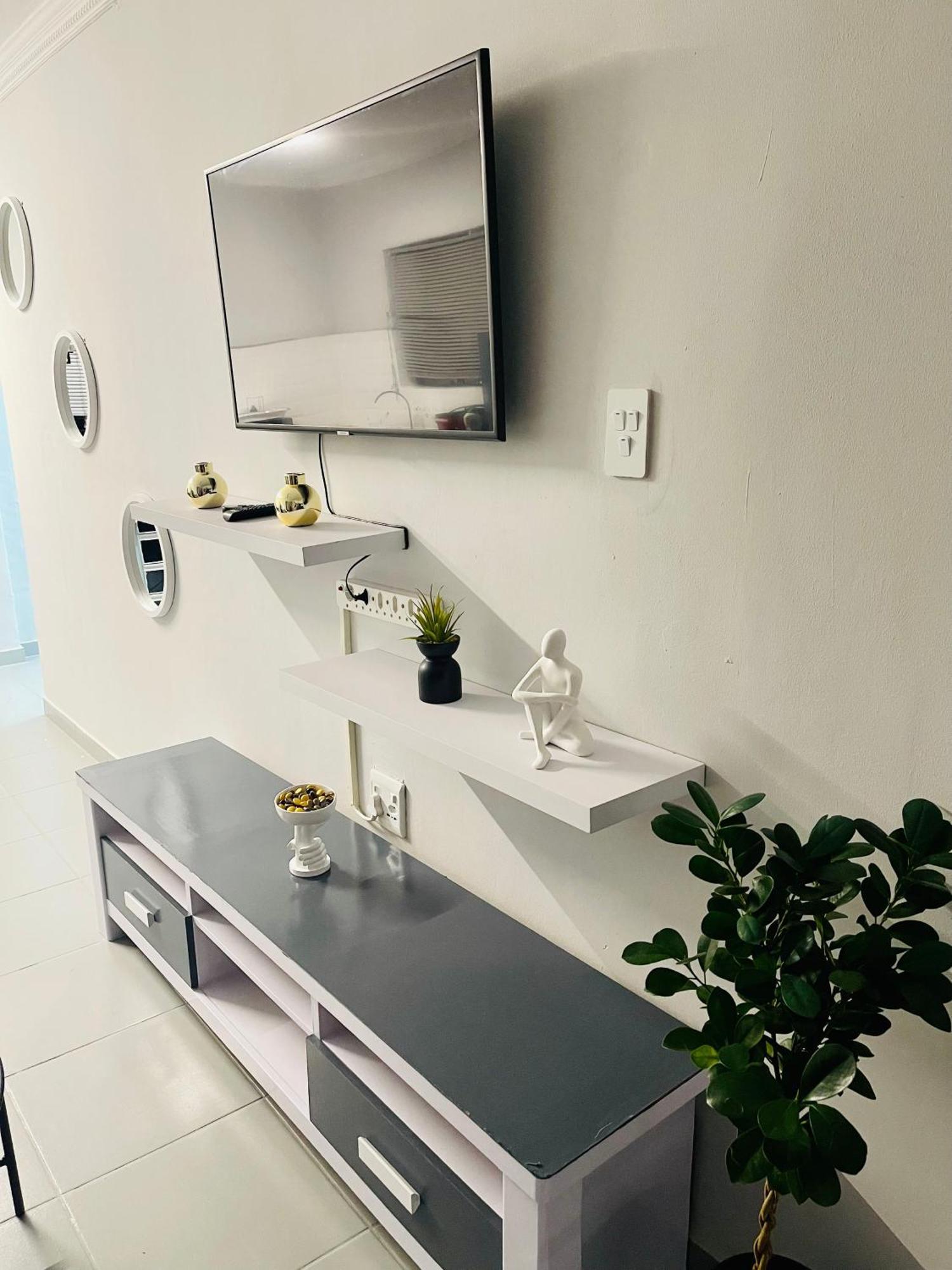 Pelican Apartment *